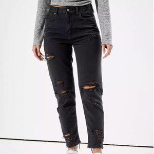 American Eagle Black Ripped Mom Jean Size 0 (XS)